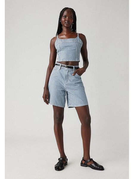 Levi's Szorty w kolorze błękitno-białym rozmiar: W28. Białe szorty damskie Levi's, bez wzorów. Za 121.80 zł.