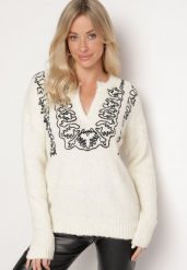 Jasnobeżowy Sweter z Ozdobnym Haftem i Rozcięciem z Domieszką Wełny Anninna. Brązowe swetry klasyczne damskie Born2be, m, z wełny, bez kołnierzyka. Za 64.99 zł.