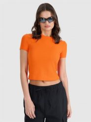 4F T-shirt slim z waflowej dzianiny damski - pomarańczowy S. Brązowe t-shirty damskie 4F, s, bez wzorów, z dzianiny, bez kołnierzyka. W wyprzedaży za 29.99 zł.