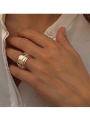 Les Petites Précieuses Pozłacany pierścionek z cyrkonią rozmiar: 56. Żółte pierścionki damskie Les Petites Précieuses, z cyrkonią, pozłacane. Za 260.99 zł.