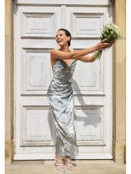 SWING Sukienka w kolorze khaki rozmiar: 40. Brązowe sukienki damskie Swing, bez wzorów, bez ramiączek. Za 309.95 zł.