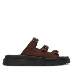 Klapki Tamaris. Brązowe klapki damskie Tamaris, bez wzorów, bez obcasa, bez zapięcia. Za 369.99 zł.