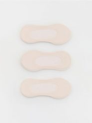Skarpetki balerinki 3 pack - kremowy. Białe skarpetki damskie Reserved, bez wzorów. Za 39.99 zł.