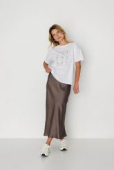 SATYNOWA SPÓDNICA JULITA KAKAO XS - Flawless. Spódnice damskie Flawless, na co dzień, na zimę, uniwersalny, bez wzorów, z gumy, eleganckie, maxi. Za 397.00 zł.