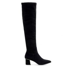 Muszkieterki Lasocki. Czarne kozaki damskie Lasocki, bez obcasa, na słupku, bez zapięcia. Za 299.99 zł.
