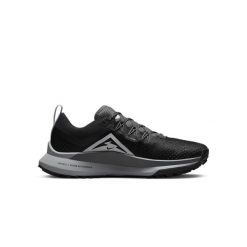 Buty do biegania damskie Nike React Pegasus Trail 4. Brązowe obuwie sportowe damskie Nike, z materiału, bez zapięcia, do biegania. Za 478.00 zł.