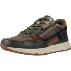 Buty CARMELA 162517C Zielony. Zielone obuwie trekkingowe damskie Carmela, ze skóry, bez zapięcia. Za 382.20 zł.