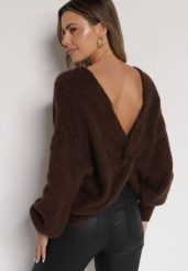 Brązowy Sweter Oversize z Domieszką Wełny z Oryginalnym Dekoltem Lawedia. Brązowe swetry klasyczne damskie Born2be, s, z jeansu, bez kołnierzyka. Za 119.99 zł.