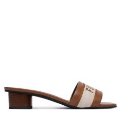 Klapki Furla. Klapki damskie Furla, bez wzorów, bez obcasa, bez zapięcia. Za 1,079.00 zł.