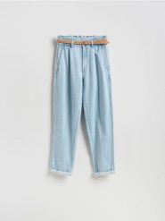 Jeansy paperbag z dłuższą nogawką - niebieski. Niebieskie jeansy damskie Reserved. Za 139.99 zł.