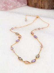 Pierres de Jade Pozłacany naszyjnik z elementami ozdobnymi - dł. 50 cm rozmiar: onesize. Żółte naszyjniki damskie Pierres de Jade, z cyrkonią, pozłacane. Za 86.99 zł.