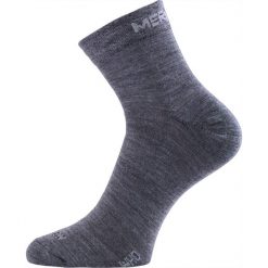 Skarpety merino WHO. Zielone skarpetki damskie LASTING, bez wzorów, z elastanu. Za 51.00 zł.