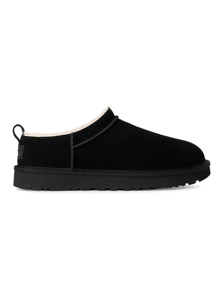 UGG Skórzane botki w kolorze czarnym rozmiar: 40. Czarne botki damskie Ugg, bez obcasa, bez zapięcia. Za 480.90 zł.