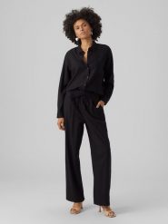 Vero Moda Spodnie w kolorze czarnym rozmiar: XL. Czarne spodnie materiałowe damskie Vero Moda, bez wzorów, z materiału. Za 87.40 zł.