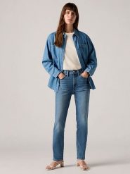 Levi's Dżinsy "724" - Slim fit - w kolorze niebieskim rozmiar: W31/L32. Niebieskie jeansy damskie Levi's, z podwyższonym stanem. Za 214.95 zł.