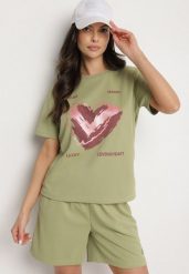 Jasnozielony T-shirt z Ozdobnym Nadrukiem Palithiela. Zielone t-shirty damskie Born2be, l, bez wzorów, z jeansu, bez kołnierzyka. Za 29.99 zł.