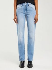 Jeansy damskie z prostą nogawką jasnoniebieskie Myrra 113. Niebieskie jeansy damskie Big Star, z standardowym stanem. Za 329.99 zł.