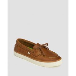 Mokasyny Cariuma Mare Boat Shoe. Brązowe mokasyny damskie CARIUMA, bez obcasa. W wyprzedaży za 350.55 zł.