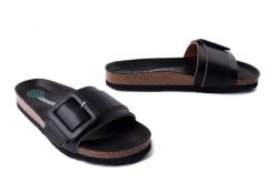 DR. BRINKMANN 700758-01 schwarz, klapki damskie. Czarne klapki damskie Dr. Brinkmann, bez wzorów, bez obcasa, bez zapięcia. Za 185.43 zł.