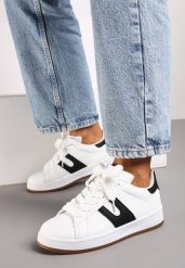 Biało-Czarne Płaskie Sneakersy z Geometrycznym Zdobieniem Armeria. Białe obuwie sportowe damskie Born2be, z jeansu, bez zapięcia. Za 84.99 zł.