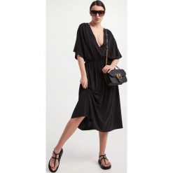 Sukienka Orano MAX MARA BEACHWEAR. Sukienki damskie Max Mara Beachwear, bez wzorów, bez ramiączek. W wyprzedaży za 540.07 zł.