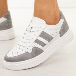 Białe skórzane półbuty damskie Cambell 40343. Białe obuwie sportowe casual damskie Cambell, na jesień, z dresówki, bez zapięcia. W wyprzedaży za 192.72 zł.