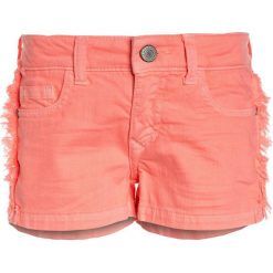 Cars Jeans KIDS RISSA Szorty jeansowe fluor coral. Pomarańczowe jeansy dziewczęce Cars Jeans, z bawełny. Za 129.00 zł.