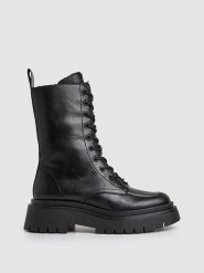 Pepe Jeans FOOTWEAR Botki "Queen Bet" w kolorze czarnym rozmiar: 38. Czarne botki damskie Pepe Jeans FOOTWEAR, z jeansu, bez obcasa, bez zapięcia. Za 234.38 zł.