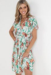 Zielona Sukienka Midi z Gumką w Pasie i Kopertowym Dekoltem w Kwiaty Limena. Zielone sukienki damskie Born2be, bez wzorów, bez ramiączek. Za 89.99 zł.
