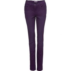 Dżinsy ze stretchem kolorowe SLIM bonprix ciemny lila. Fioletowe jeansy damskie bonprix. Za 99.99 zł.