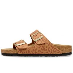 Klapki Birkenstock Arizona Synthetics Damskie. Klapki damskie Birkenstock, bez wzorów, z materiału, bez obcasa, bez zapięcia. Za 422.96 zł.