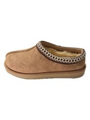 Kaiser Naturfellprodukte Klapki wełnine "Narvik" w kolorze jasnobrązowym rozmiar: 37. Brązowe klapki damskie Kaiser Naturfellprodukte, bez wzorów, ze skóry, bez obcasa, bez zapięcia. Za 227.31 zł.