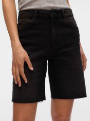 Vero Moda Szorty dżinsowe w kolorze czarnym rozmiar: S. Czarne szorty damskie Vero Moda, bez wzorów. Za 61.46 zł.