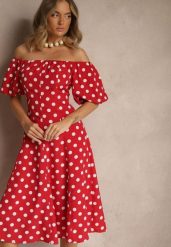 Czerwona Sukienka Hiszpanka Vices w Kropki o Rozkloszowanym Kroju Zilua. Czerwone sukienki damskie Renee, bez wzorów, z materiału, retro, bez ramiączek. Za 129.99 zł.