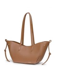 Puccini Shopper bag w kolorze jasnobrązowym - 50 x 22 x 17 cm rozmiar: onesize. Brązowe shopper bag Puccini, bez wzorów, z materiału, na ramię, bez dodatków. Za 244.80 zł.