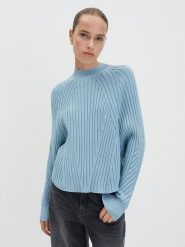 Someday Sweter w kolorze błękitnym rozmiar: M. Niebieskie swetry klasyczne damskie someday., m, prążkowane, bez kołnierzyka. Za 173.99 zł.