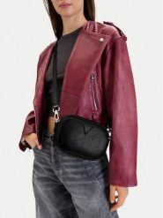 Guess Jeans Torebka CWBEO-GUESS-B-012-09 Czarny. Czarne listonoszki damskie Guess Jeans, z aplikacjami, z jeansu, bez dodatków. Za 199.99 zł.