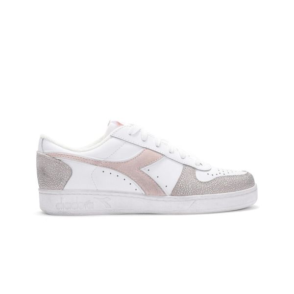 Trampki damskie DIADORA MAGIC BASKET LOW ICONA WN. Białe trampki damskie Diadora, bez wzorów, z materiału, bez zapięcia. Za 129.99 zł.