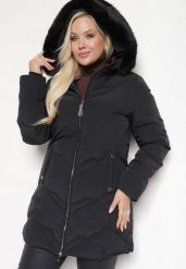 Czarna Kurtka Pikowana z Odpinanym Kapturem i Futrem Arlittia. Czarne kurtki damskie Born2be, xl, bez wzorów, z jeansu. Za 259.99 zł.