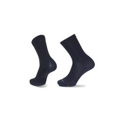 Skarpety trekkingowe Ultralight Crew NGEV01. Czarne skarpetki damskie NA GIEAN, bez wzorów, z wełny. Za 49.99 zł.