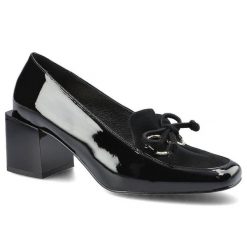 Czarne Półbuty Karino Damskie Eleganckie Buty. Czarne półbuty damskie Karino, bez wzorów, z lakierowanej skóry, bez obcasa, na obcasie, bez zapięcia. Za 239.00 zł.
