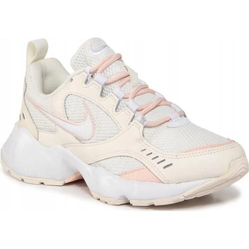 Buty Sportowe Damskie Nike Air Heights. Brązowe obuwie sportowe casual damskie Nike, na fitness i siłownię. Za 314.20 zł.