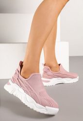 Różowe Siateczkowe Buty Sportowe Sneakersy Wsuwane Zdobione Tłoczeniami Nusadela. Czerwone obuwie sportowe casual damskie Renee, z jeansu, bez zapięcia. Za 44.99 zł.
