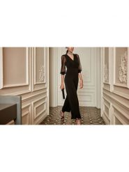 Milan Kiss Kombinezon w kolorze czarnym rozmiar: M. Czarne kombinezony damskie Milan Kiss, m, bez wzorów, bez kołnierzyka, bez ramiączek. Za 165.99 zł.