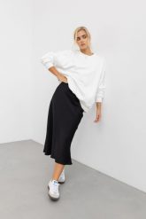 SATYNOWA SPÓDNICA JULIA CZARNA S - Flawless. Czarne spódnice damskie Flawless, s, bez wzorów, z satyny, eleganckie, midi. Za 331.50 zł.