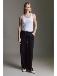 Cotton Candy Spodnie dresowe w kolorze czarnym rozmiar: S. Czarne spodnie dresowe damskie Cotton Candy, s, bez wzorów, z dresówki. Za 170.87 zł.