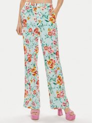 Guess Spodnie materiałowe Adele W4GB30 WG4G0 Kolorowy Relaxed Fit. Spodnie materiałowe damskie Guess, z aplikacjami, z materiału. Za 277.68 zł.
