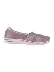 Skechers Baleriny w kolorze jasnobrązowym rozmiar: 38. Brązowe balerinki damskie Skechers, bez wzorów. Za 175.87 zł.