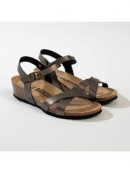 BACKSUN Sandały w kolorze szarym na koturnie rozmiar: 41. Szare sandały damskie Backsun, bez wzorów, z materiału, z otwartym noskiem, bez obcasa, na koturnie, bez zapięcia. Za 130.99 zł.