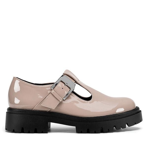 Półbuty Jenny Fairy. Brązowe półbuty damskie Jenny Fairy, bez wzorów, bez obcasa, na płaskiej podeszwie, bez zapięcia. Za 83.99 zł.